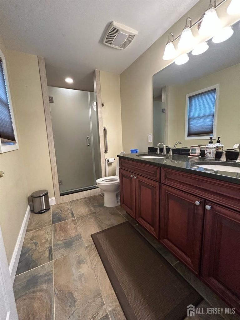 8 Julie Drive - Photo 12