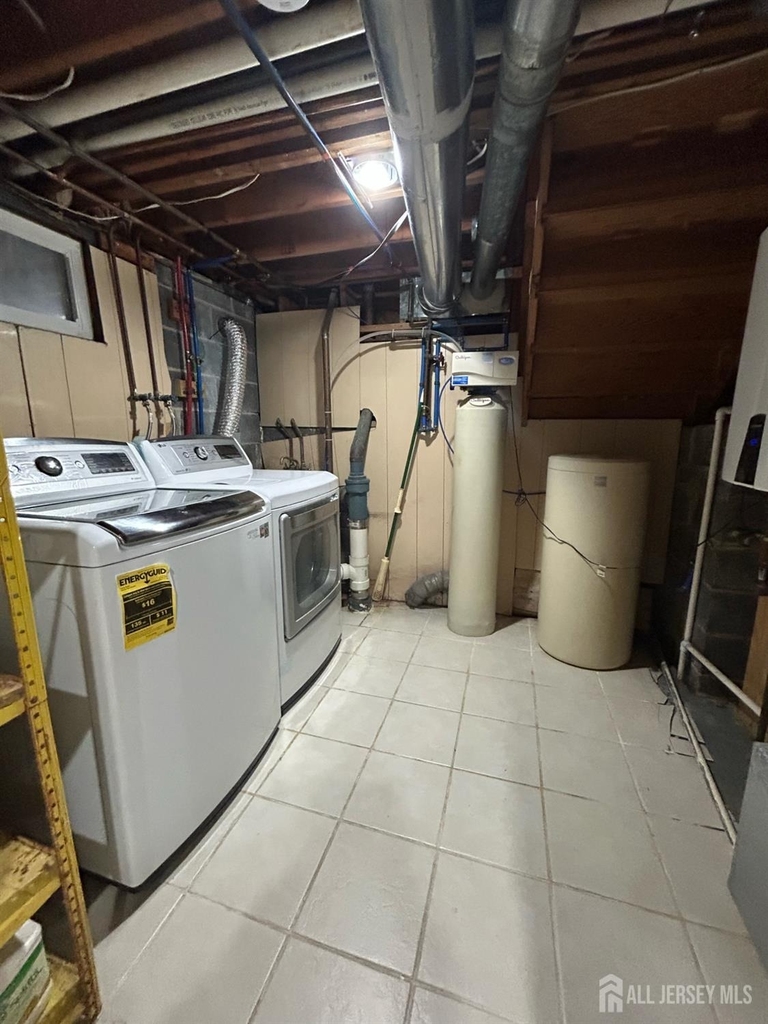 8 Julie Drive - Photo 23