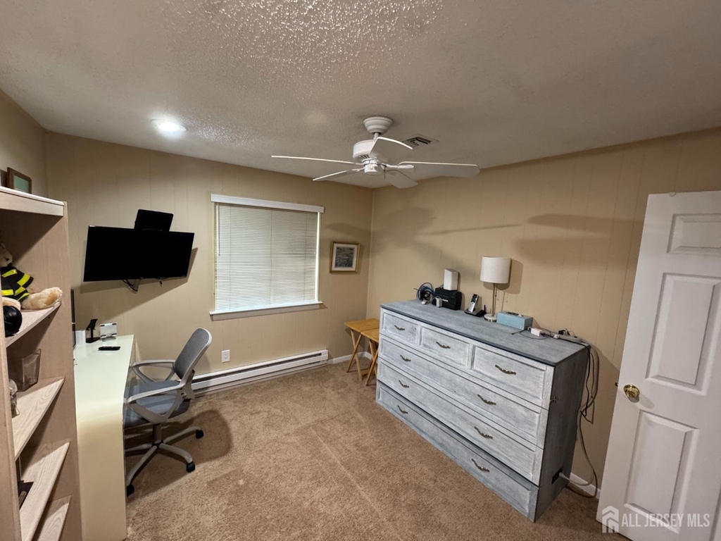 186 Newport Road - Photo 4