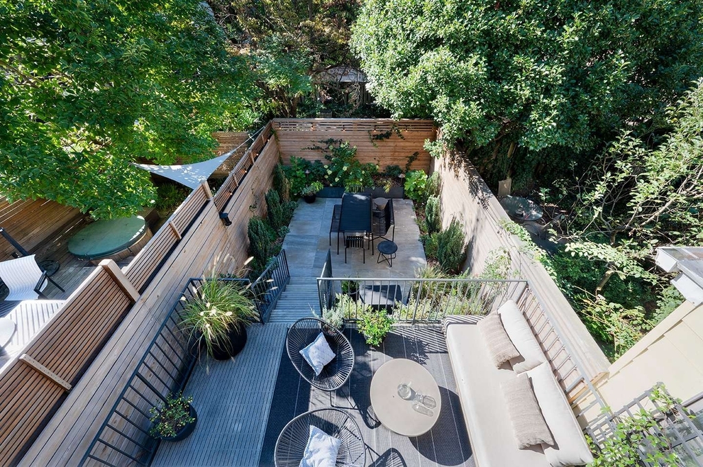 202 Bergen Street - Photo 12