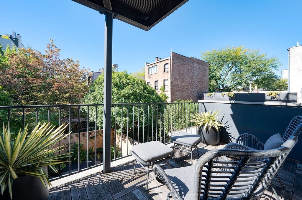 202 Bergen Street - Photo 6