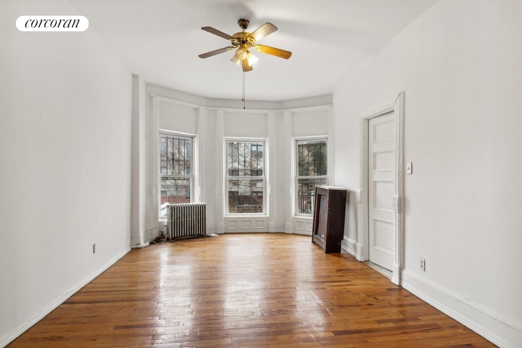 373 Park Place - Photo 2