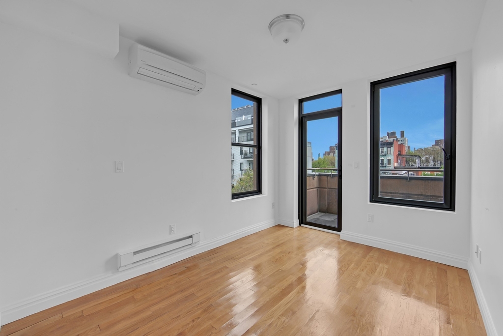 419 E 117th Street - Photo 5