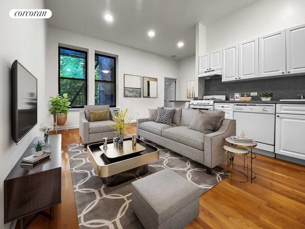 130 E 93rd Street - Photo 1