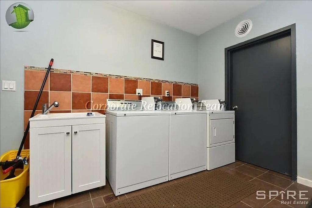 30-37 38th Street - Photo 17
