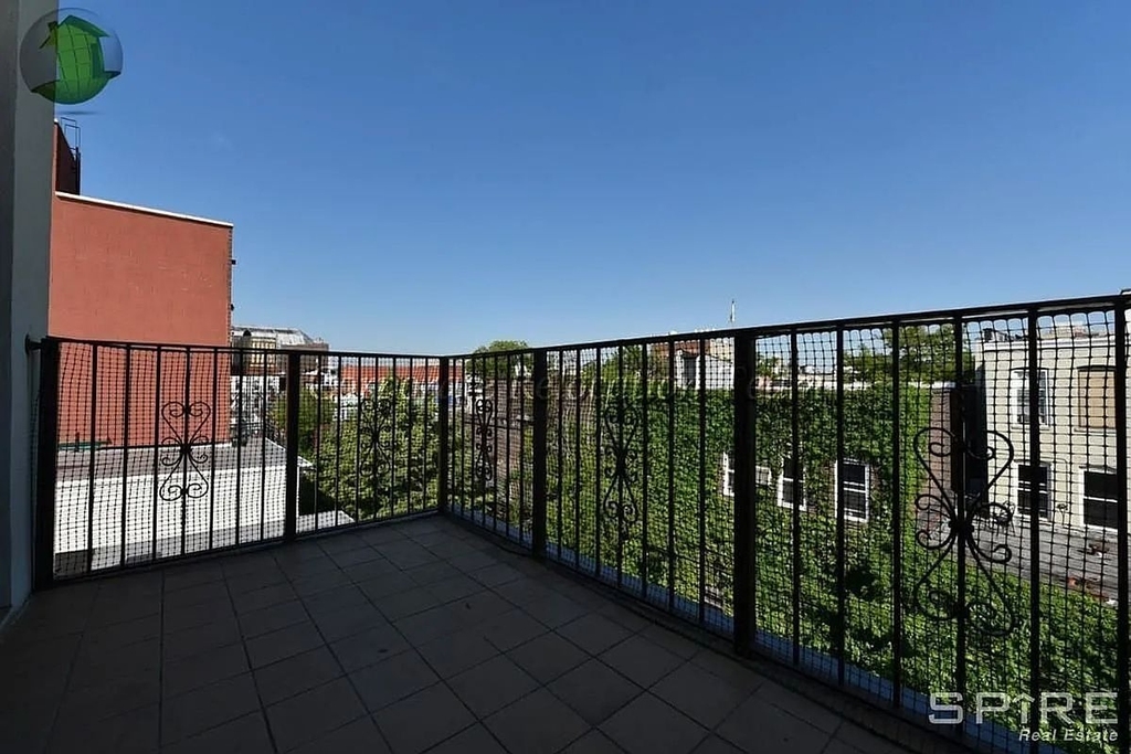 30-37 38th Street - Photo 12