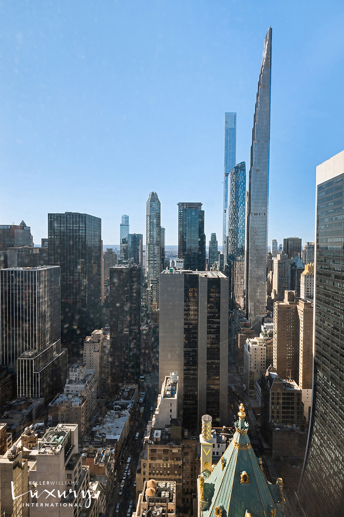 721 Fifth Avenue - Photo 4