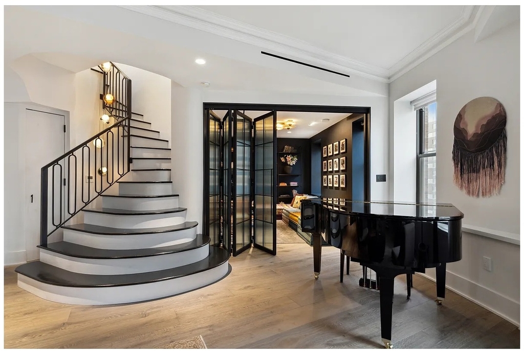 260 W Broadway - Photo 1