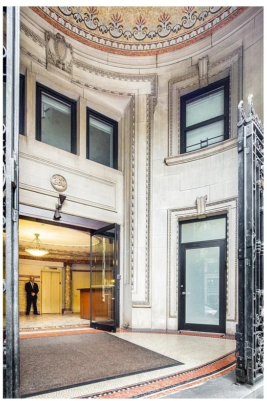 260 W Broadway - Photo 23