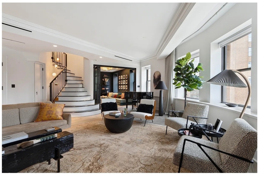 260 W Broadway - Photo 6
