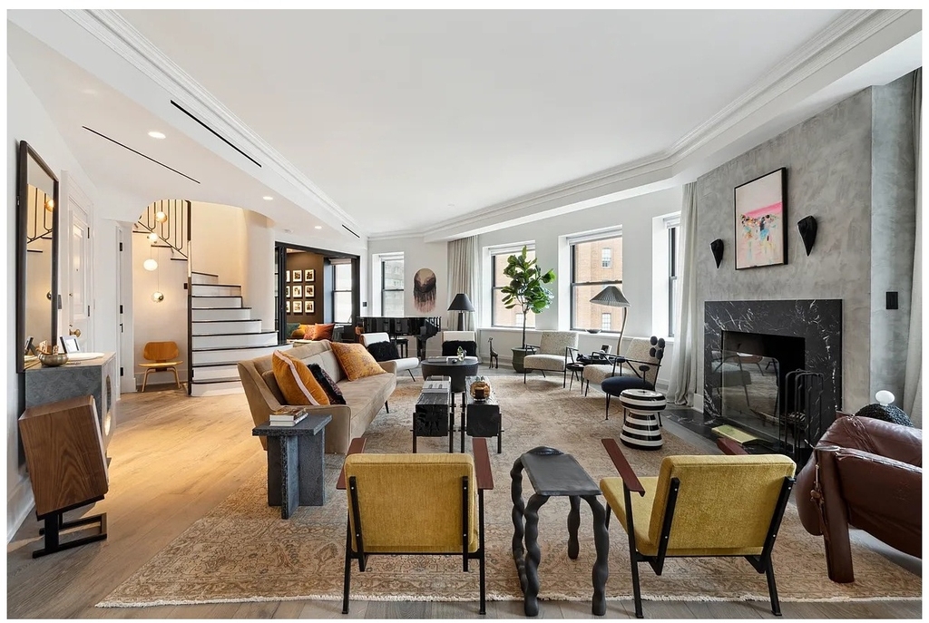 260 W Broadway - Photo 5