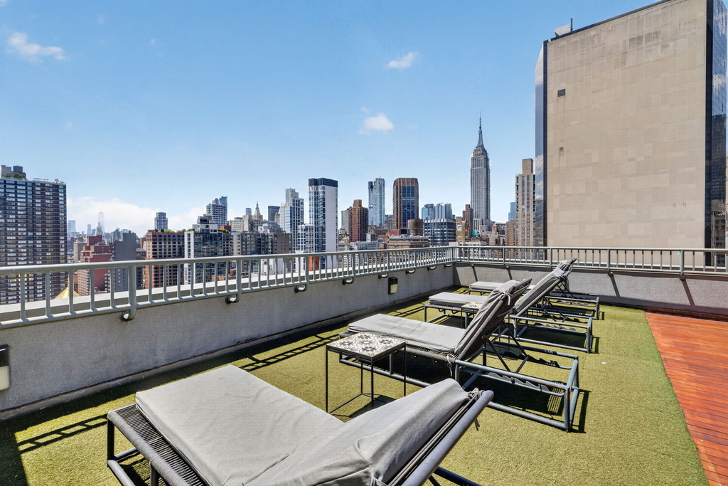 308 E 38th Street - Photo 7