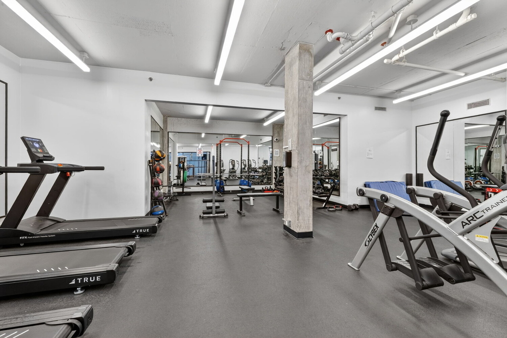 308 E 38th Street - Photo 10