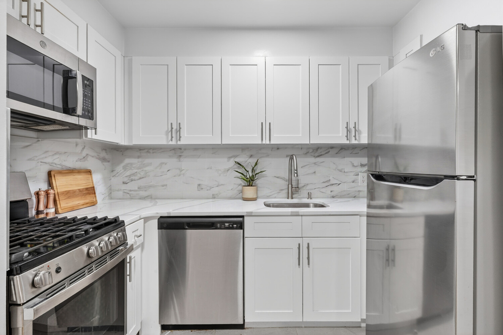 308 E 38th Street - Photo 1