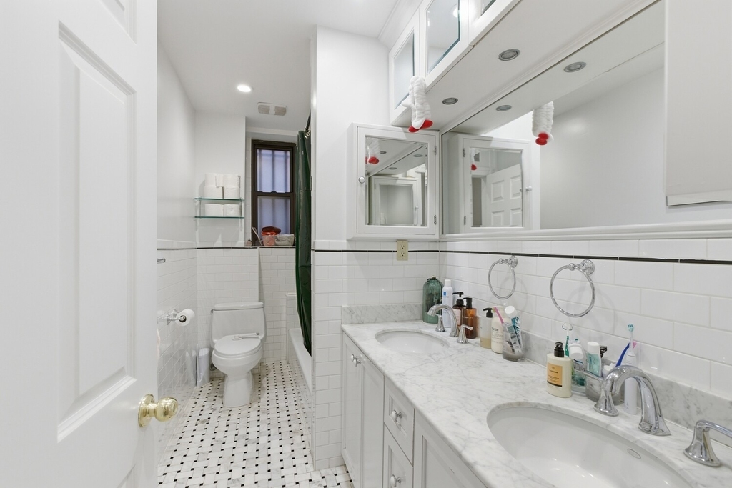 31 Tiemann Place - Photo 6