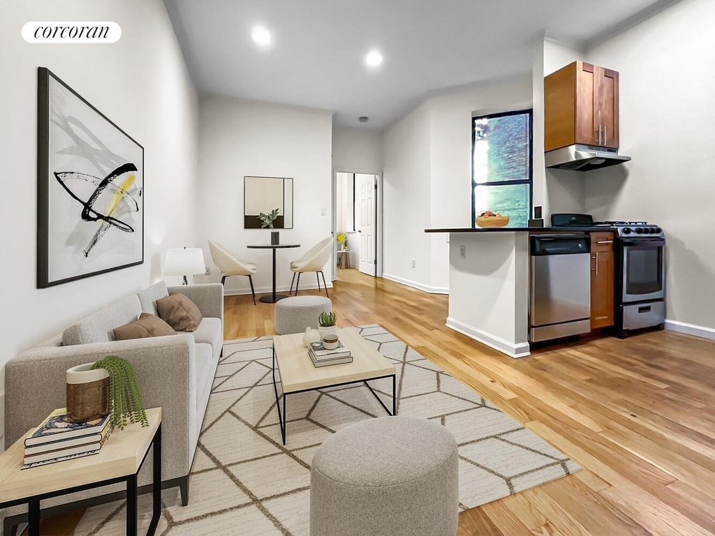 130 E 93rd Street - Photo 1