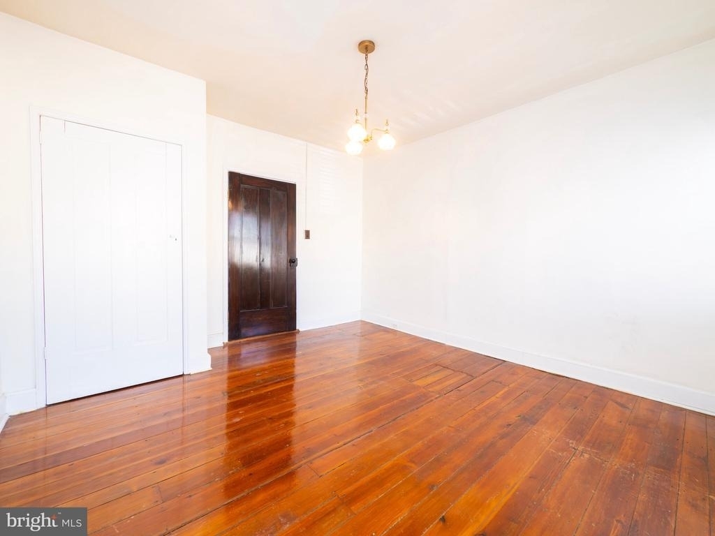 703 S Loudoun Street - Photo 24