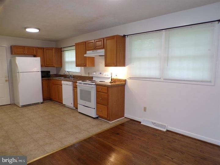 111 Walnut Drive - Photo 6