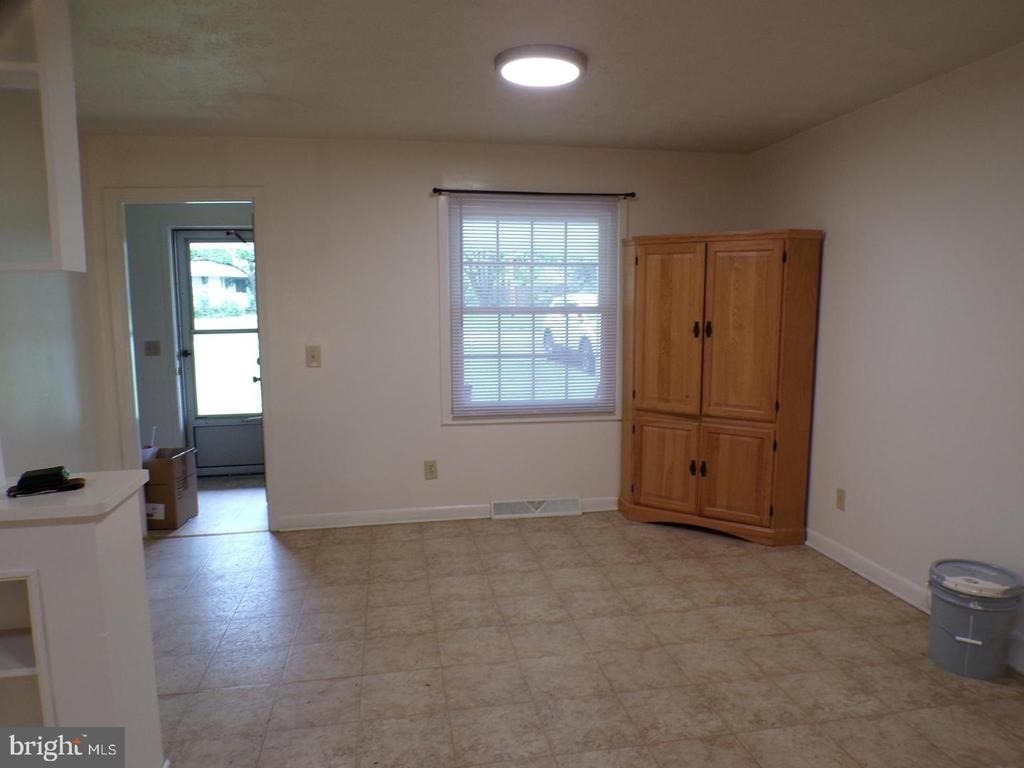 111 Walnut Drive - Photo 9