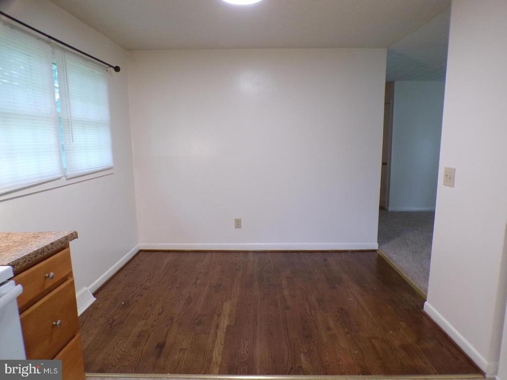 111 Walnut Drive - Photo 8
