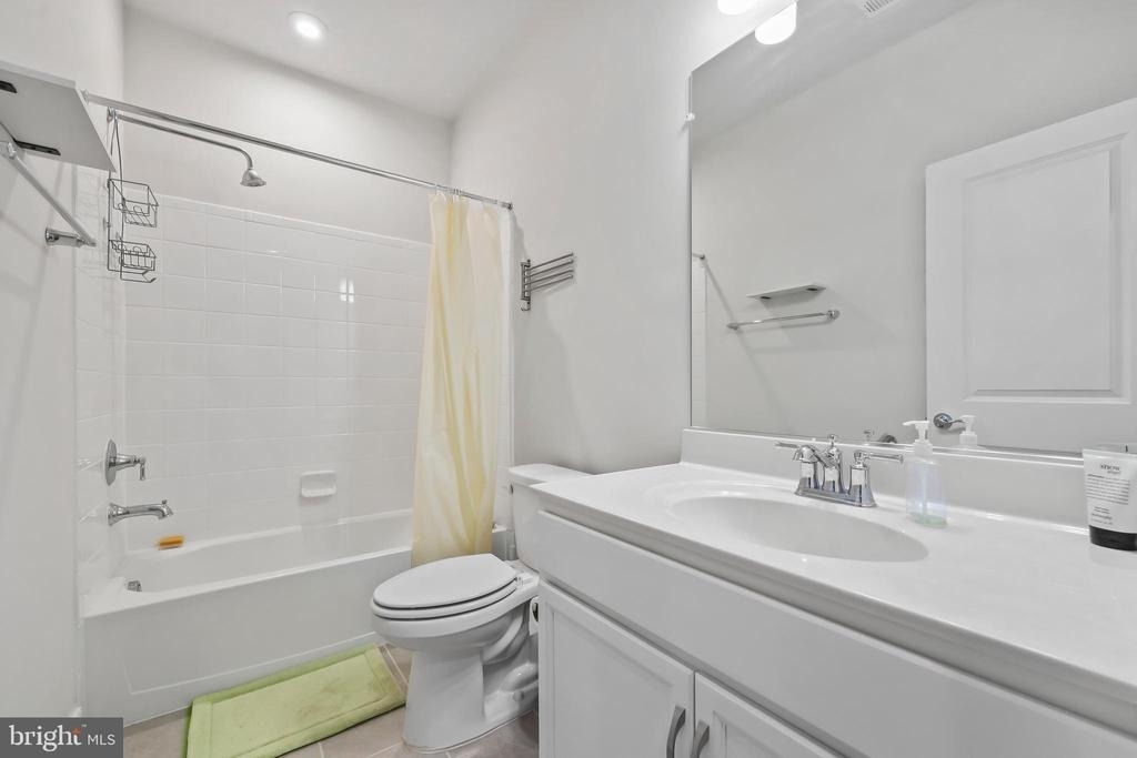 1680 Dunnington Place - Photo 21