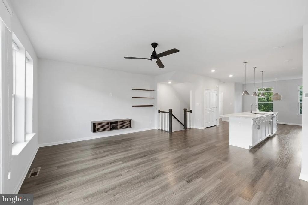 9309 Barnes Loop - Photo 4