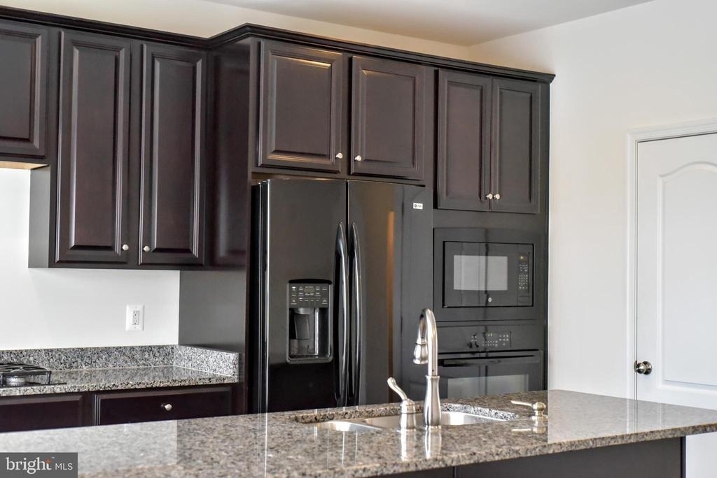 43313 Foyt Terrace - Photo 2