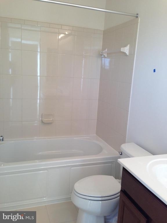 43313 Foyt Terrace - Photo 18