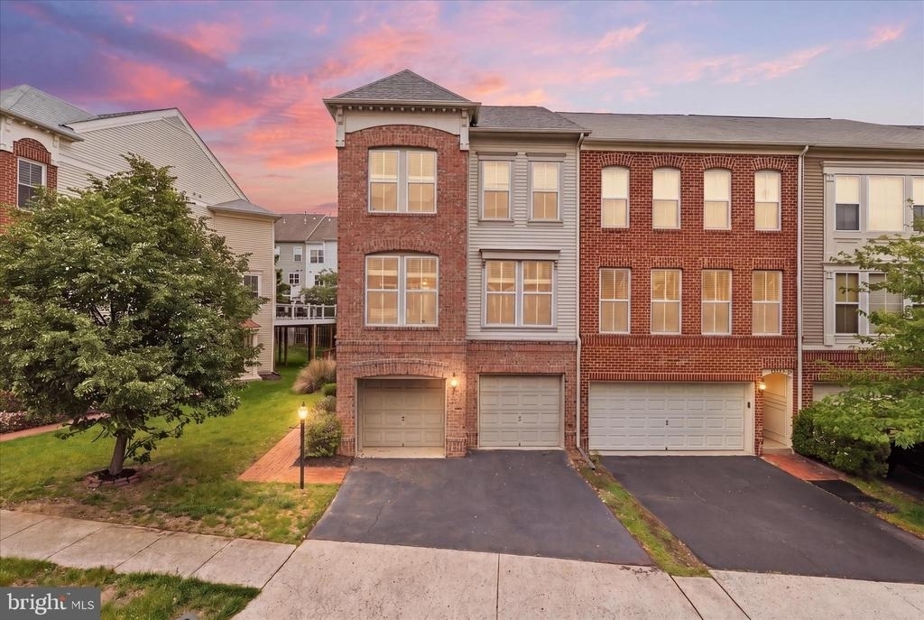 42476 Regal Wood Drive - Photo 0