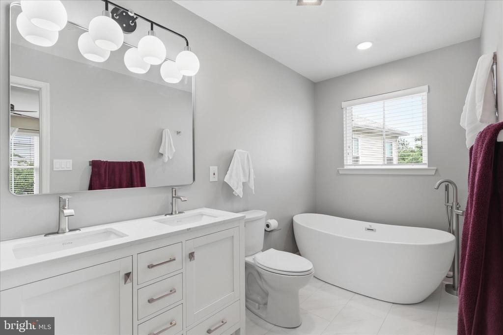 42476 Regal Wood Drive - Photo 26