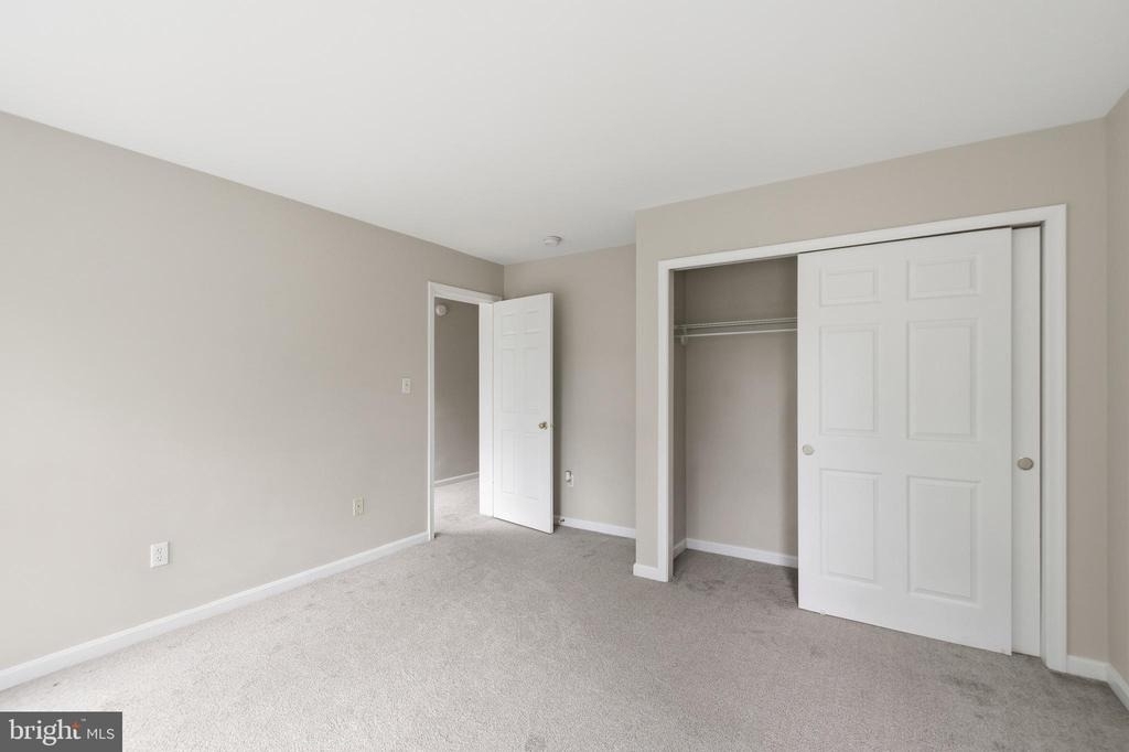 24674 Peach Orchard Lane - Photo 34