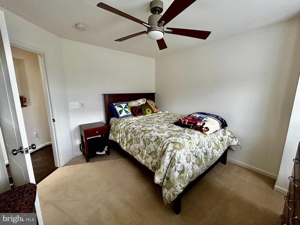 43453 Rickenbacker Square - Photo 14