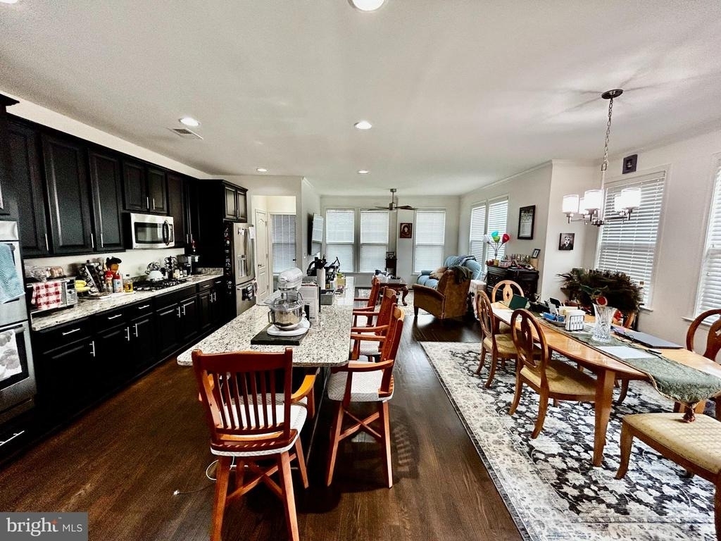 43453 Rickenbacker Square - Photo 6