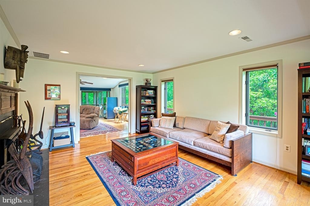 5229 Chippewa Place - Photo 5