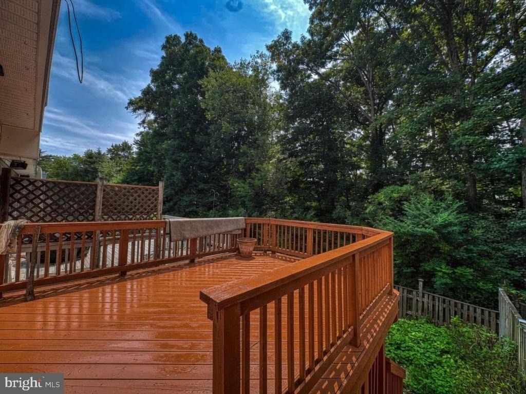 8112 Parkdale Court - Photo 21