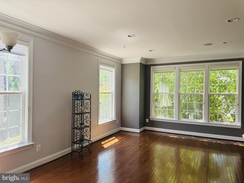 2151 Red Vine Drive - Photo 4