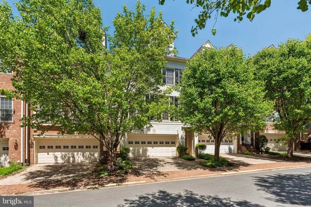 7489 Carriage Hills Drive - Photo 1
