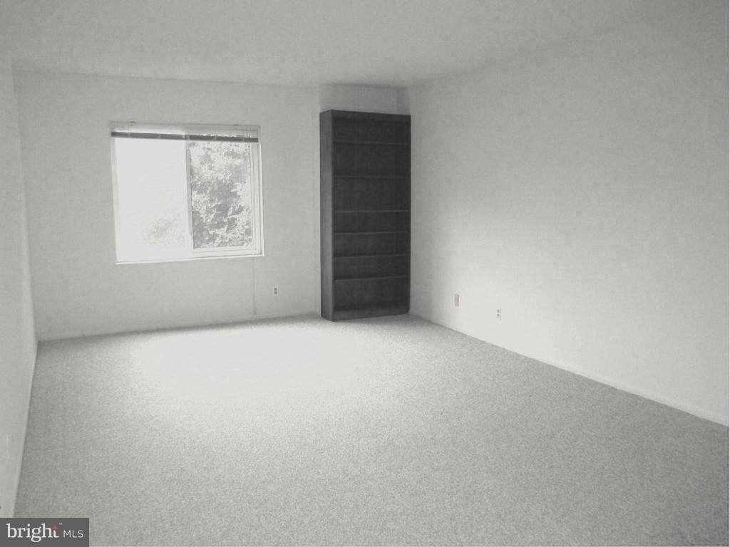 8360 Greensboro Drive - Photo 12