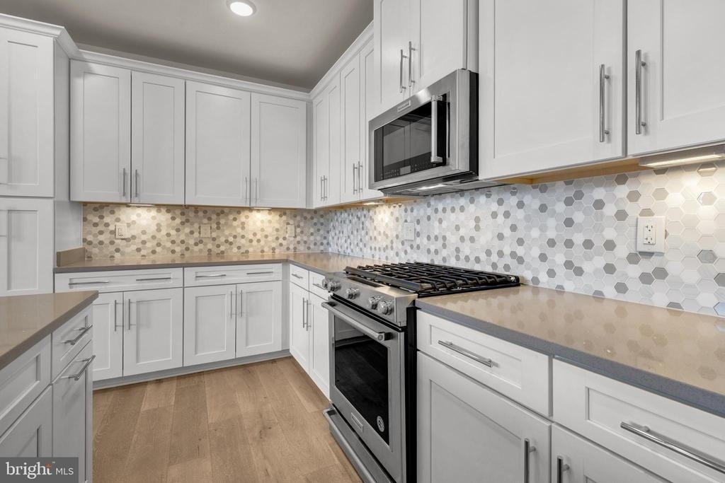 11200 Reston Station Boulevard - Photo 16
