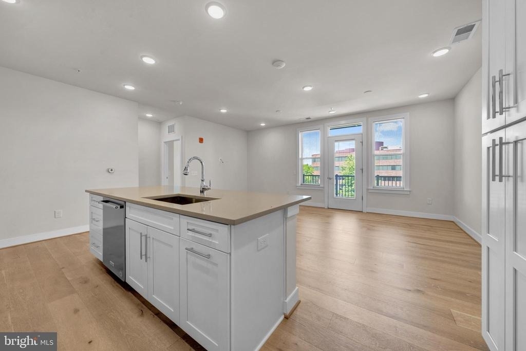 11200 Reston Station Boulevard - Photo 19