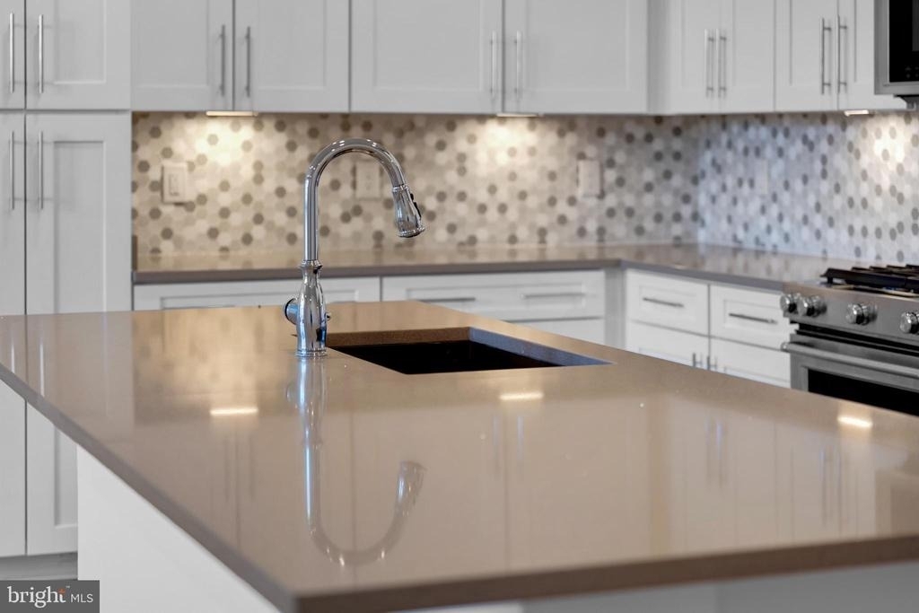 11200 Reston Station Boulevard - Photo 18