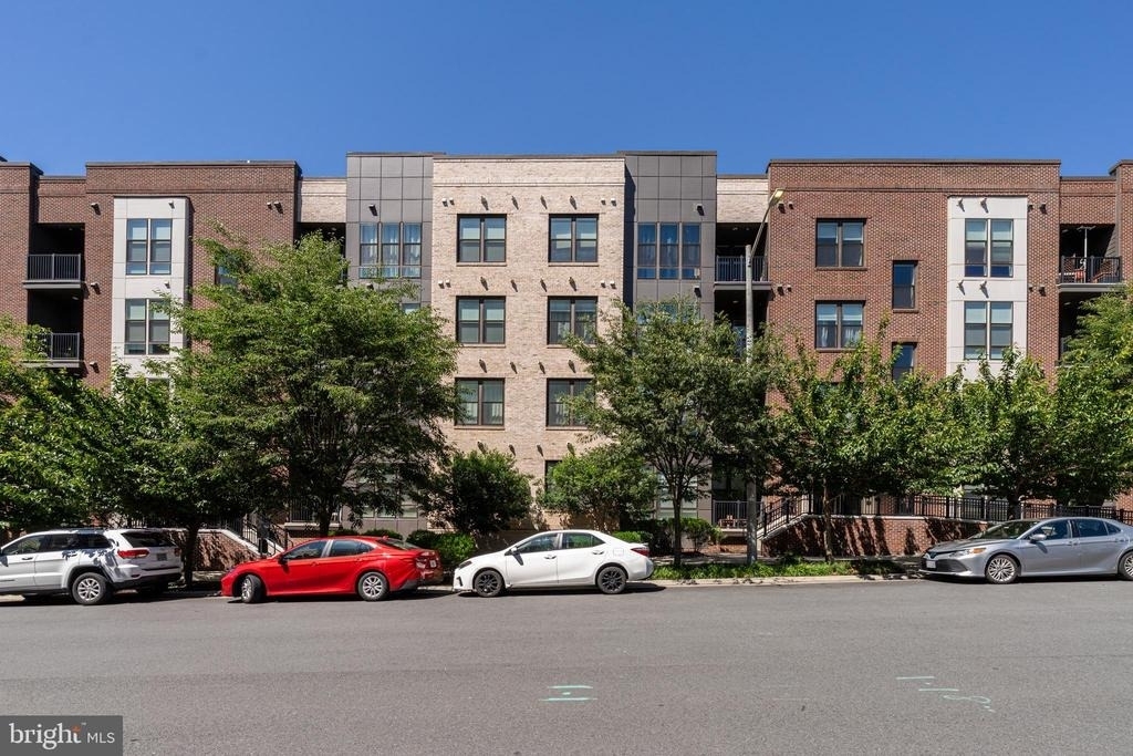 11200 Reston Station Boulevard - Photo 2