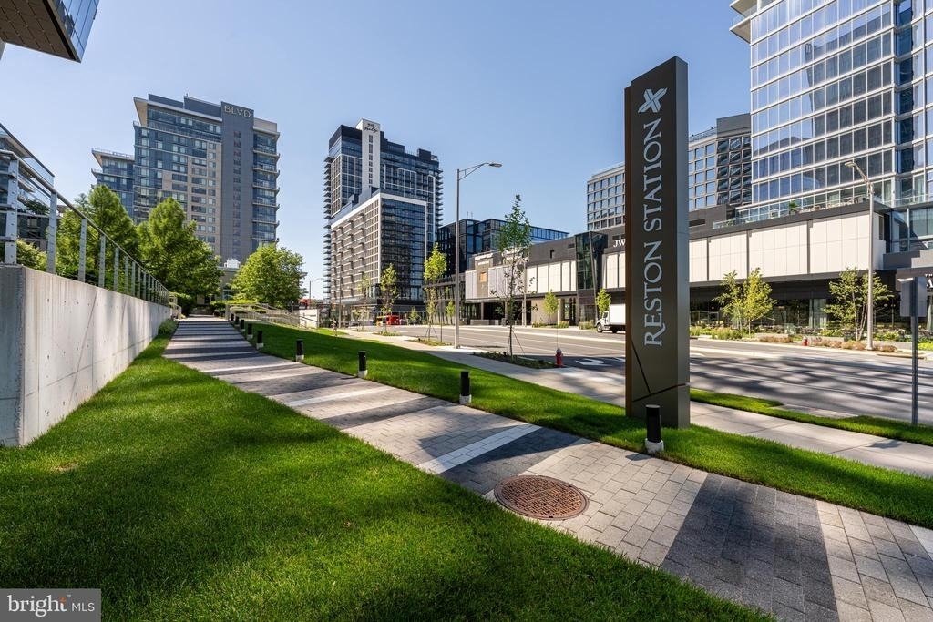 11200 Reston Station Boulevard - Photo 42