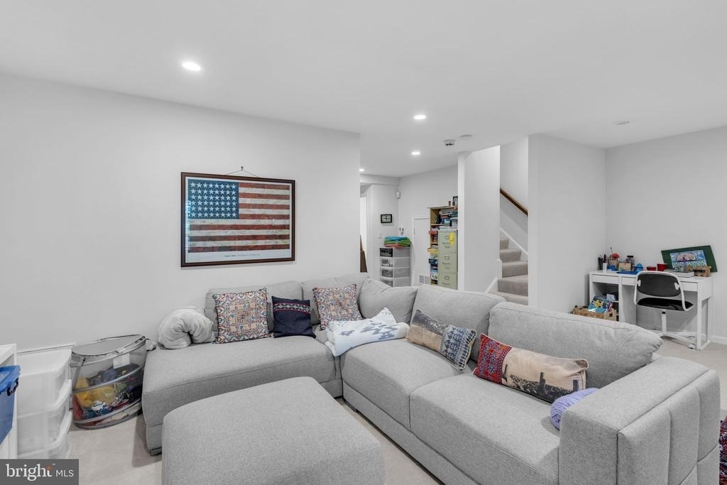 6861 Williamsburg Pond Court - Photo 27