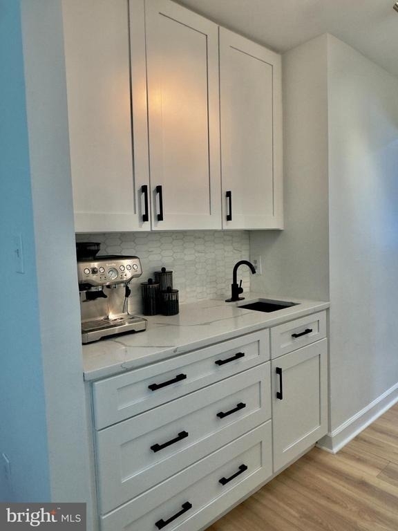 6013 Rockton Court - Photo 11