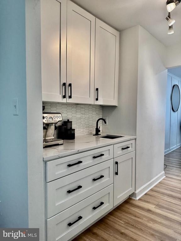 6013 Rockton Court - Photo 10
