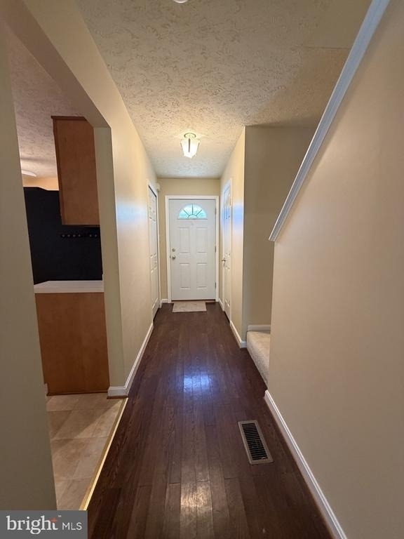 107 Peridot Place - Photo 3
