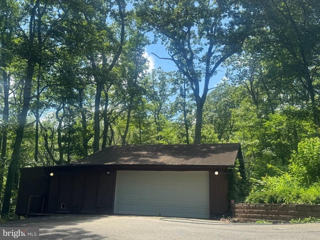 5138 Laurel Lane - Photo 2