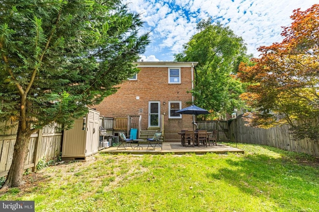 3 Groves Avenue - Photo 33