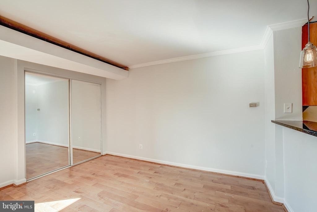 75 S Reynolds Street - Photo 9